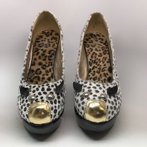 ✨FREE gift 🎁!  Black & White Animal Leopard Print Cat Face Wedge